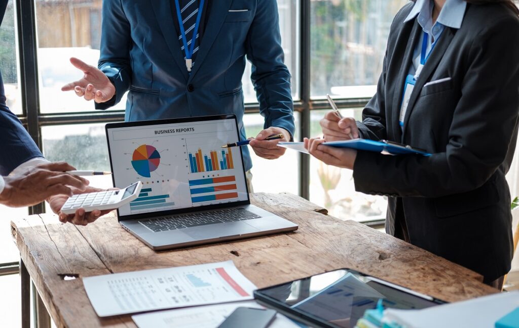 Identyfikacja i ocena zgodności z wymaganiami prawnymi jako kluczowy element zarządzania ryzykiem